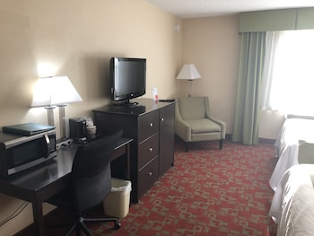 Room, 2 Queen Beds, Non Smoking, Pet Friendly