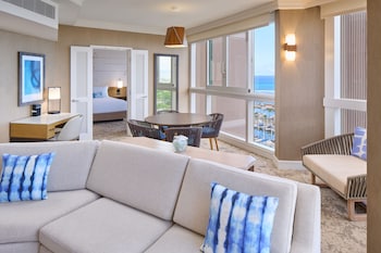 Ocean Front 1 Bedroom Suite 2 Queen Beds