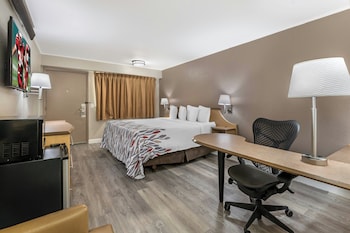 Superior Room, 1 King Bed (Smoke Free)