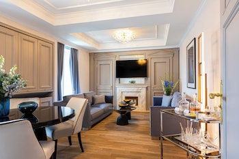 Suite (Excelsior)