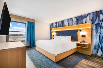 Suite, 1 King Bed, Kitchenette
