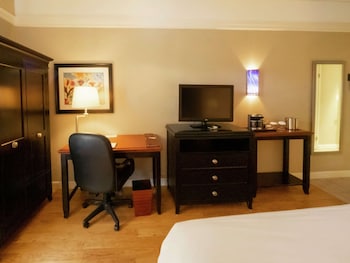 Standard Room, 1 King Bed