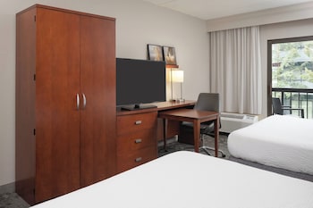 Room, 2 Queen Beds, Hearing Accessible