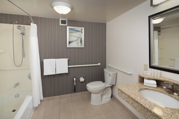 Room, 1 King Bed (Hearing Accessible)