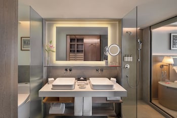 Trident Special Suite