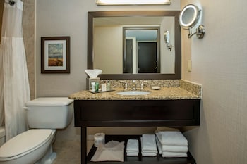 2 DOUBLE BEDS POOLSIDE - DIRECT POOL ACCESS