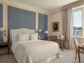 Deluxe Room Ville View