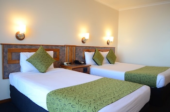 Double or Twin Room, Mountain View