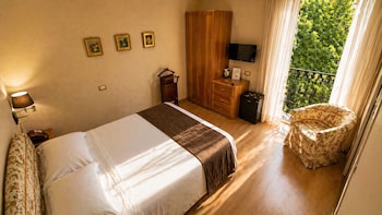 Classic Double or Twin Room