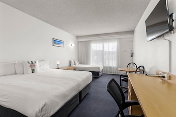 Executive Queen Room, Non-Smoking (Not Pet Friendly)