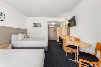 Deluxe Twin with 2 Queen Beds, Non-Smoking (Not Pet Friendly)