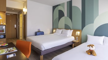 Standard Room, 1 Queen Bed with Sofa bed (in Plaza Building)
