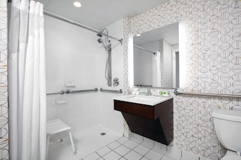 Standard Room, 2 Queen Beds, Mobility Accessible (Roll-In Shower)