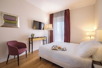 Suite, Balcony