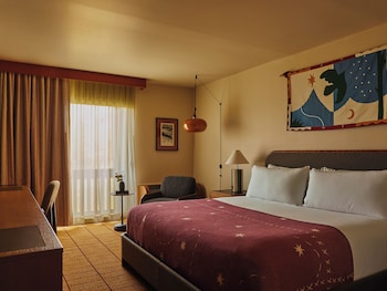 Room, 1 King Bed, Balcony