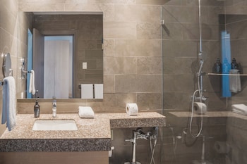 Signature Twin Room