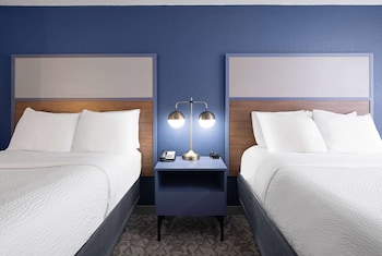 Room, 2 Double Beds, Non Smoking