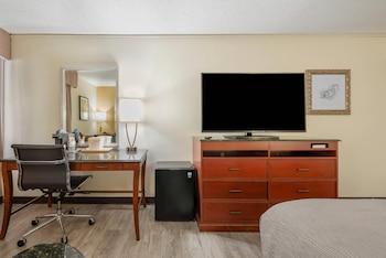Standard Room, 2 Double Beds, Non Smoking