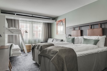 Family Room, Multiple Beds, Non Smoking
