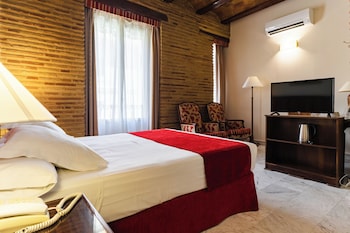 Standard Single Room, 1 Large Twin Bed
