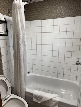 Standard Room, 2 Queen Beds, Non Smoking