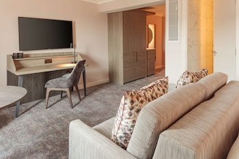 Superior Room, 1 King Bed with Sofa bed