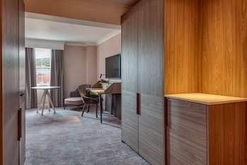 Superior Room, 1 King Bed with Sofa bed