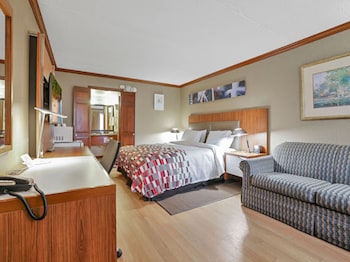 Superior Room, 1 King Bed, Accessible, Non Smoking