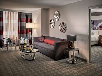 Premier Suite, 1 King Bed (Sofa Bed)