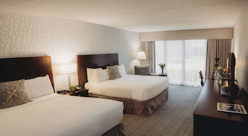 Room, 2 Queen Beds, Mobility Accessible