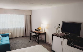 Executive Room, 1 King Bed with Sofa bed