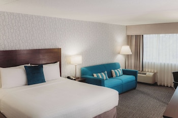 Executive Room, 1 King Bed with Sofa bed