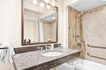 Standard Room, 1 Queen Bed, Accessible, Refrigerator & Microwave