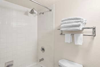 Standard Room, 1 King Bed, Non Smoking, Refrigerator & Microwave