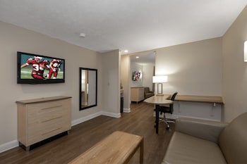 Suite, 1 Queen Bed, Non Smoking