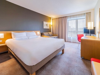 Superior Room, 1 Queen Bed with Sofa bed