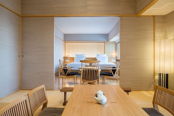 Waraku Suite Twin, Executive Lounge Access