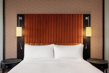 Executive Room, 1 King Bed