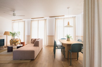 Suite, 1 King Bed