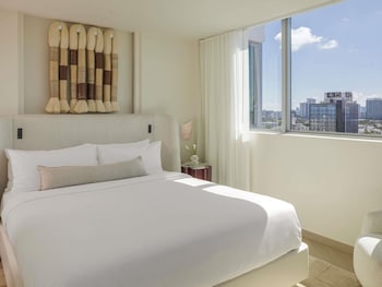 Penthouse, 2 Bedrooms, City View