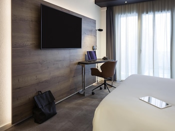 Executive Room, 1 Queen Bed