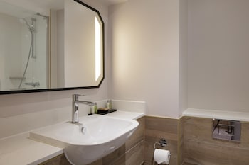 Superior Room, 1 King Bed