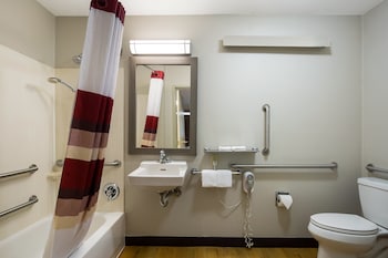 Superior Room, 1 King Bed, Accessible (Smoke Free)