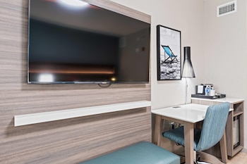 Room, 1 King Bed, Accessible, Non Smoking
