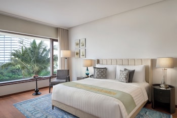 Premier Room