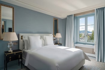 Premier Room, 1 King Bed