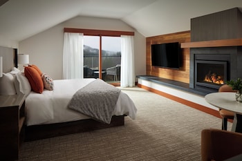 Junior Suite (Waterfall)