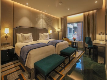 Rajputana Chambers, Twin
