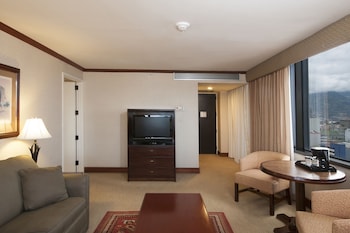 Executive Suite, 1 King Bed with Sofa bed, City View
