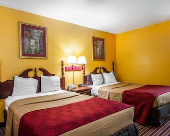Room, 2 Queen Beds, Non Smoking